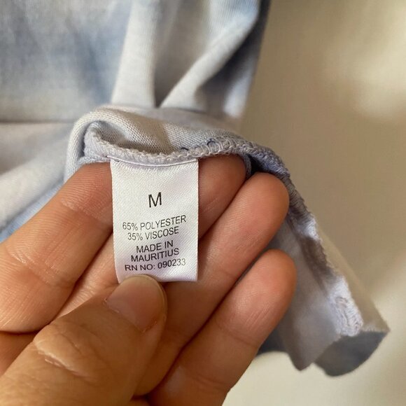 Me to We T-shirt Blue Tie Dye Cut Out Detail Pac Sun Women's Medium - Picture 4 of 5